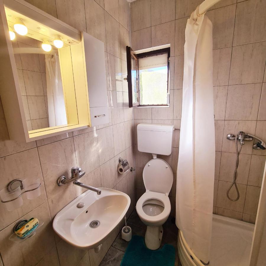 Ivan'S Holiday Home Вирпазар Екстериор снимка