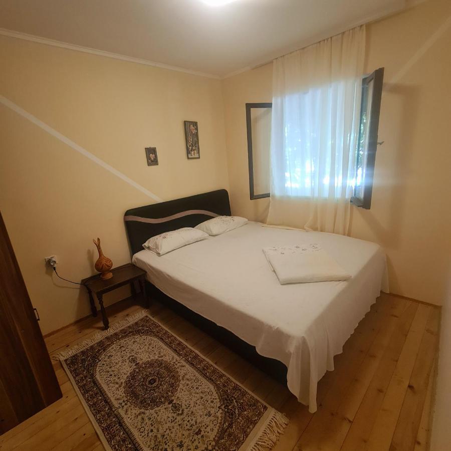 Ivan'S Holiday Home Вирпазар Екстериор снимка