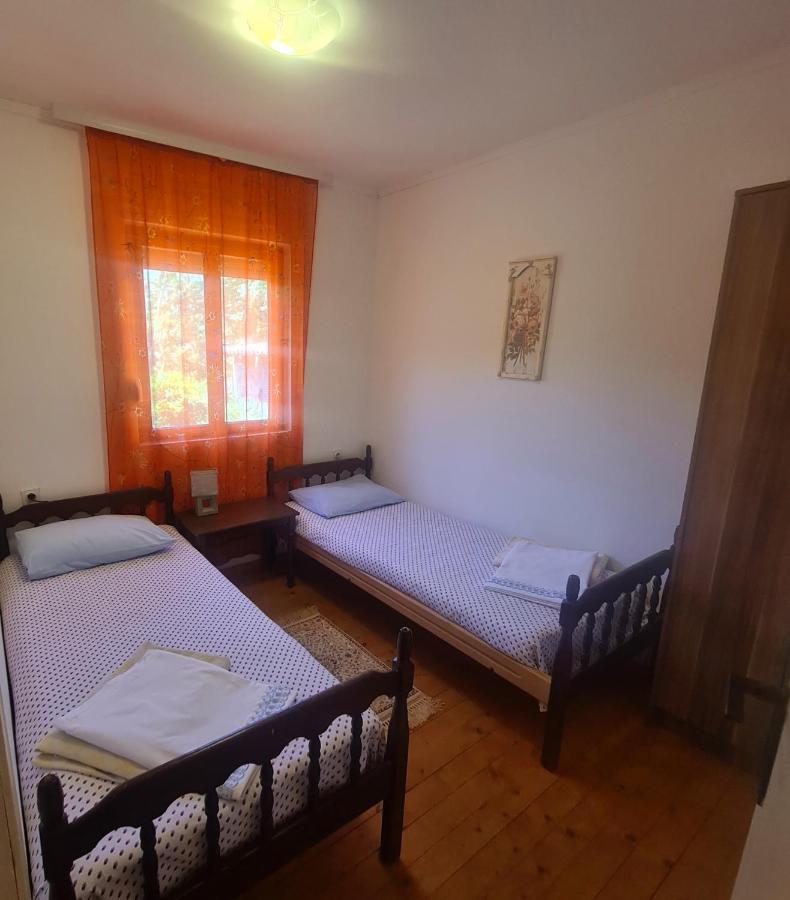 Ivan'S Holiday Home Вирпазар Екстериор снимка