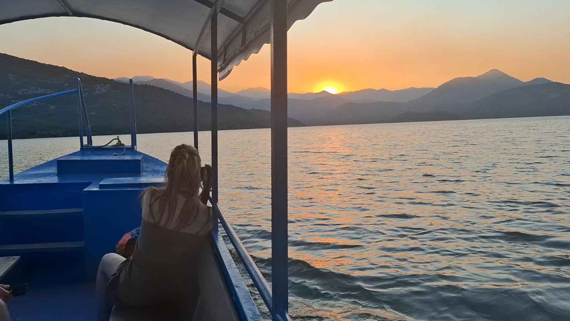 Ivan'S Holiday Home Вирпазар Екстериор снимка