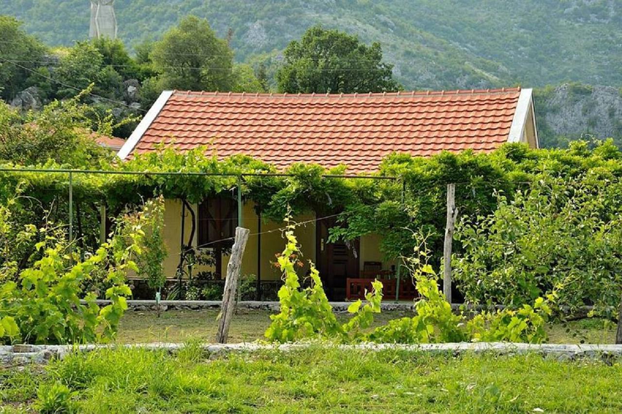 Ivan'S Holiday Home Вирпазар Екстериор снимка